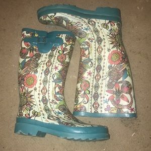 Rain boots